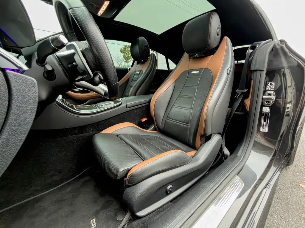 Mercedes-Benz E-Class AMG — фото 23