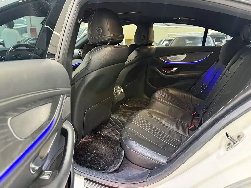 Mercedes-Benz CLS — фото 14