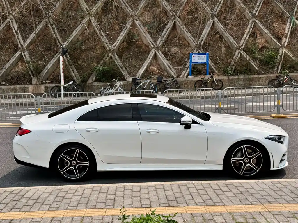 Mercedes-Benz CLS — фото 4