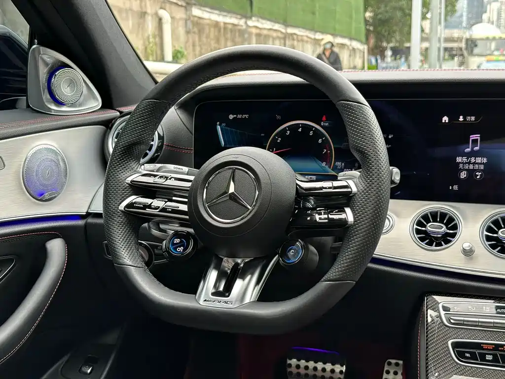 Mercedes-Benz E-Class AMG — фото 11