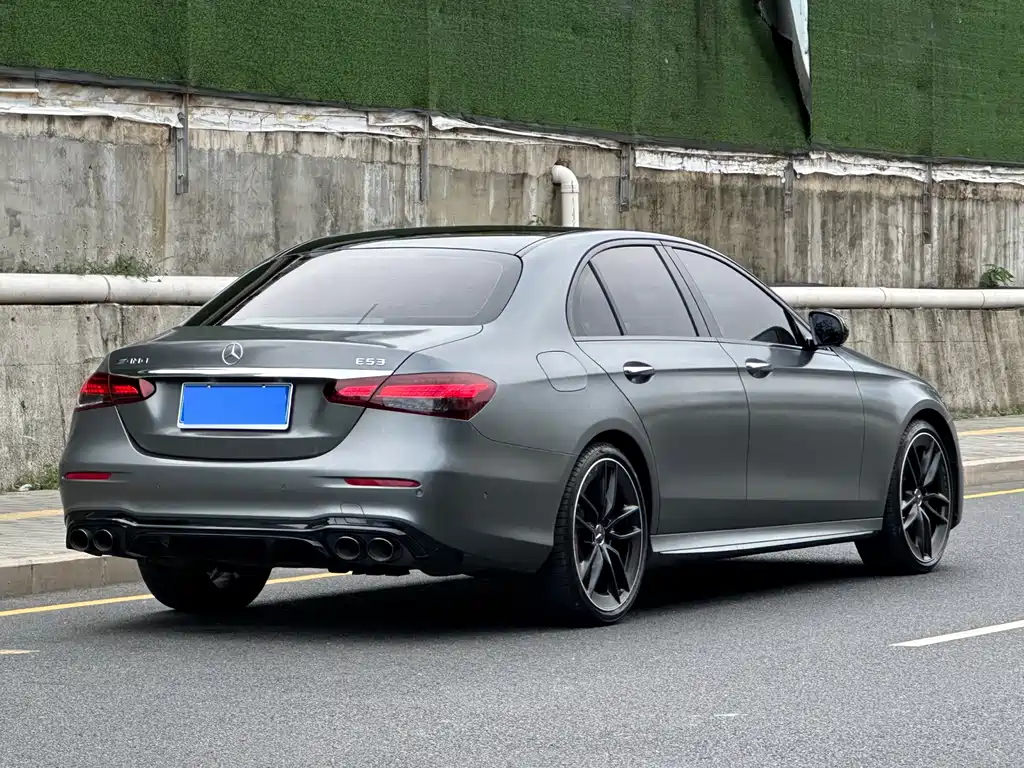 Mercedes-Benz E-Class AMG — фото 19