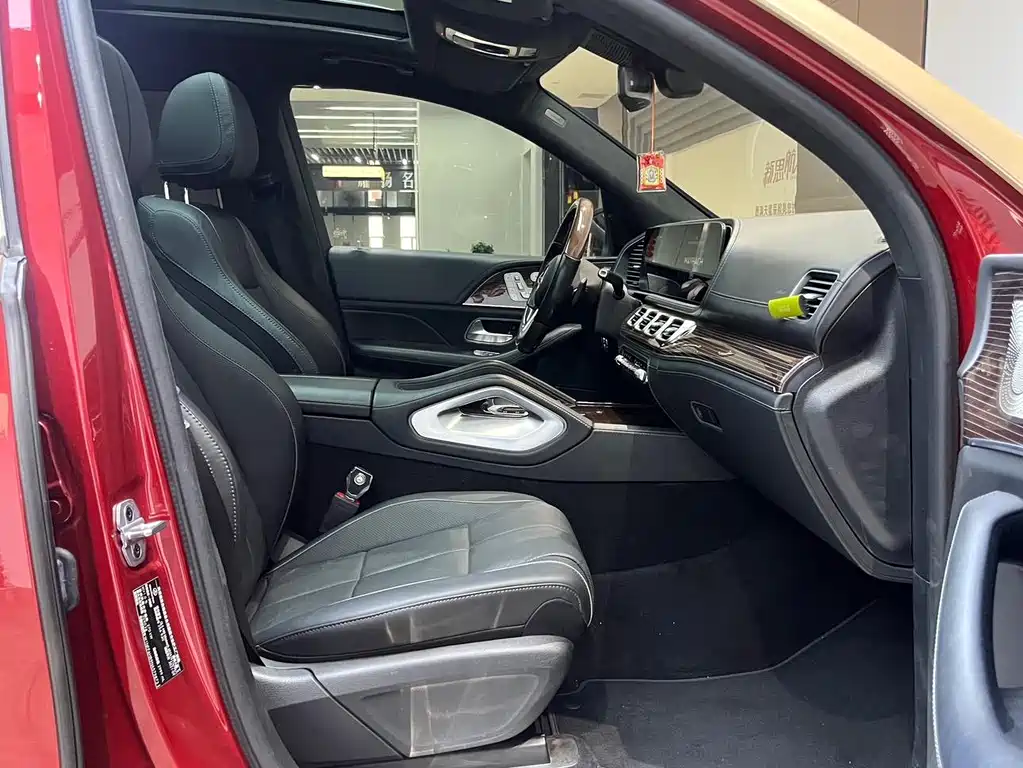 Mercedes-Benz GLS — фото 13