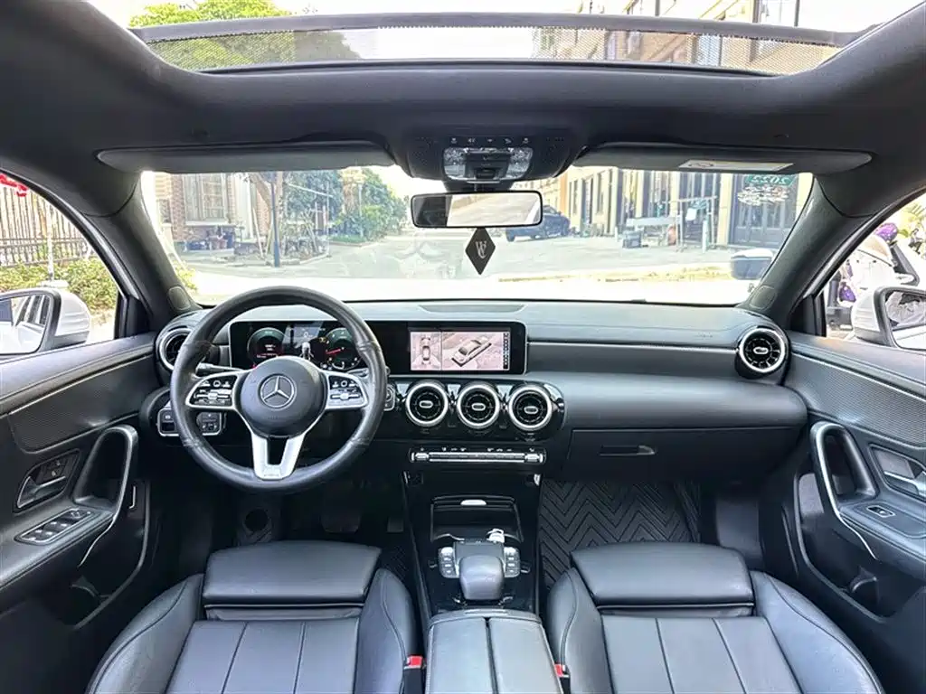 Mercedes-Benz A-Class — фото 17