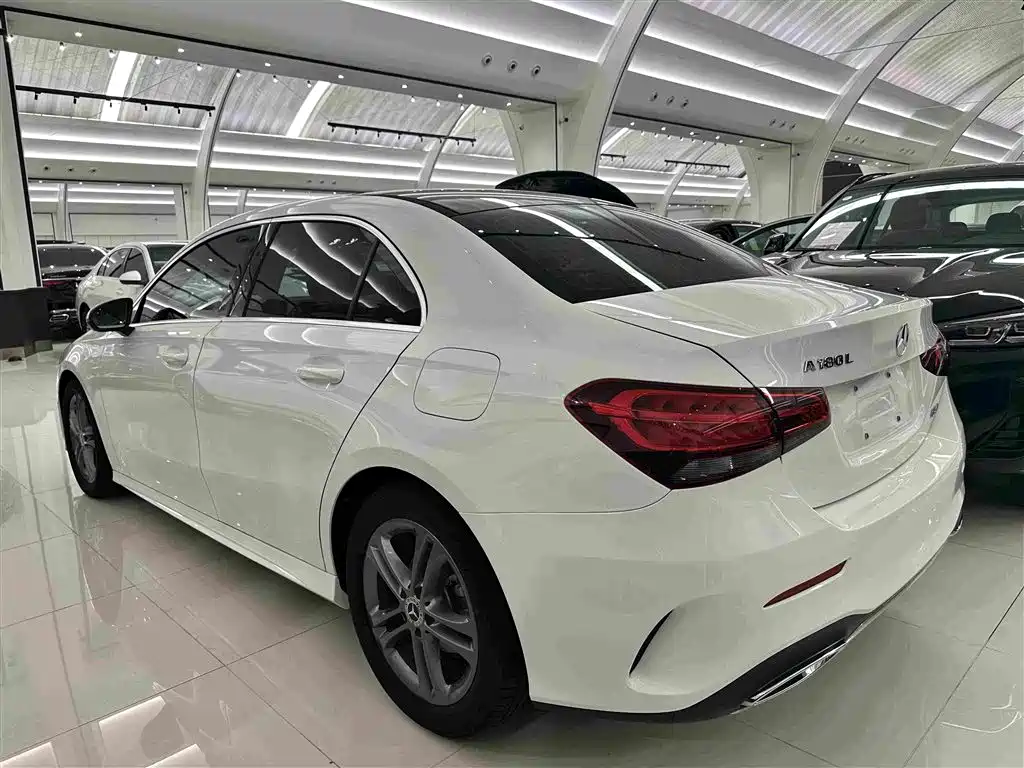 Mercedes-Benz A-Class — фото 14