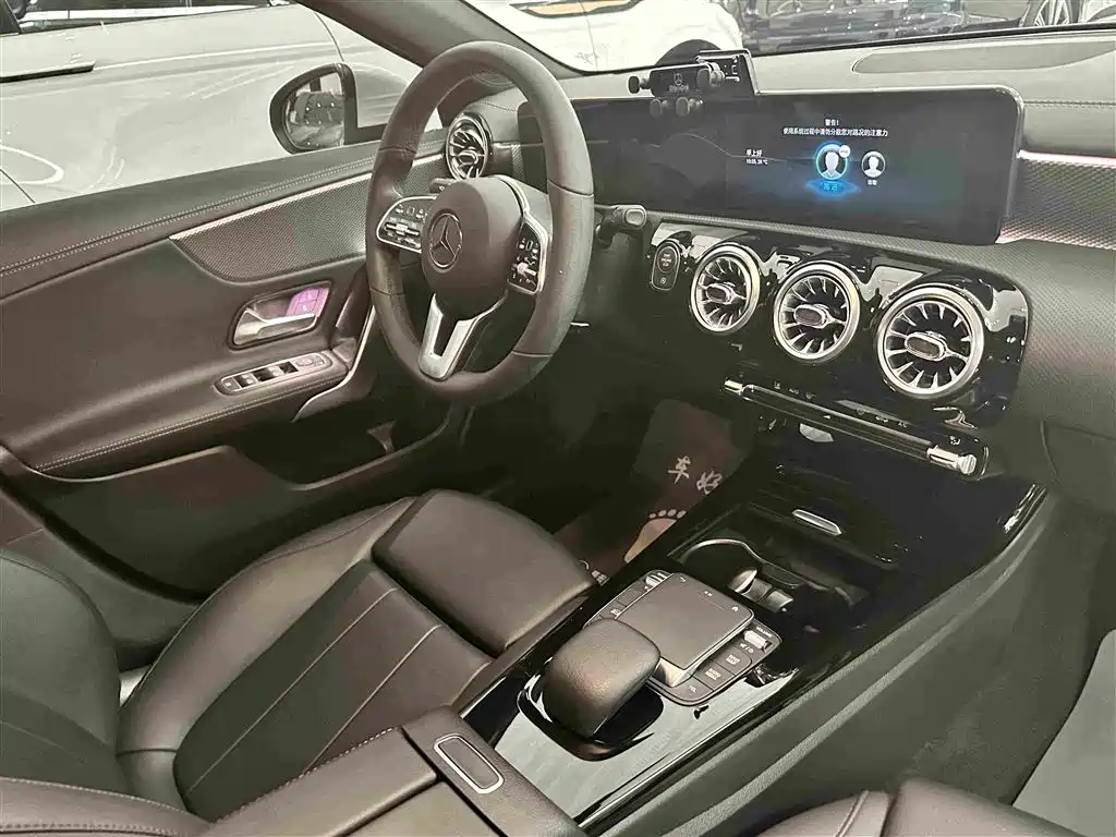 Mercedes-Benz A-Class — фото 19