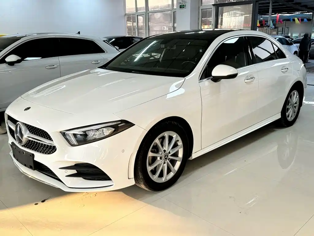 Mercedes-Benz A-Class — фото 18