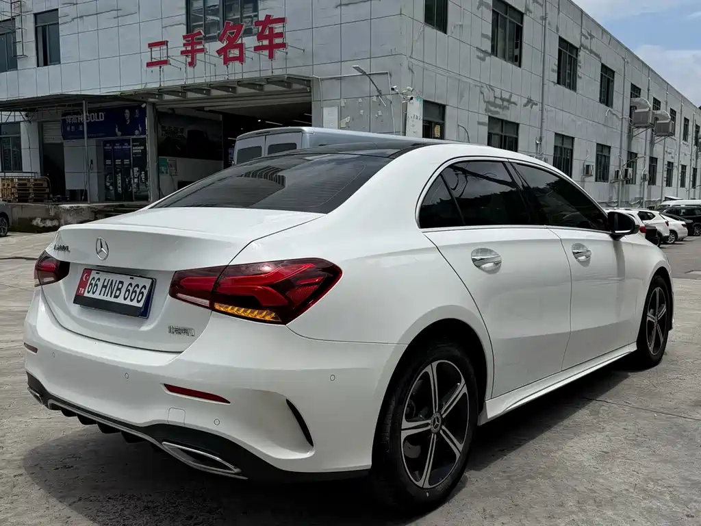 Mercedes-Benz A-Class — фото 8