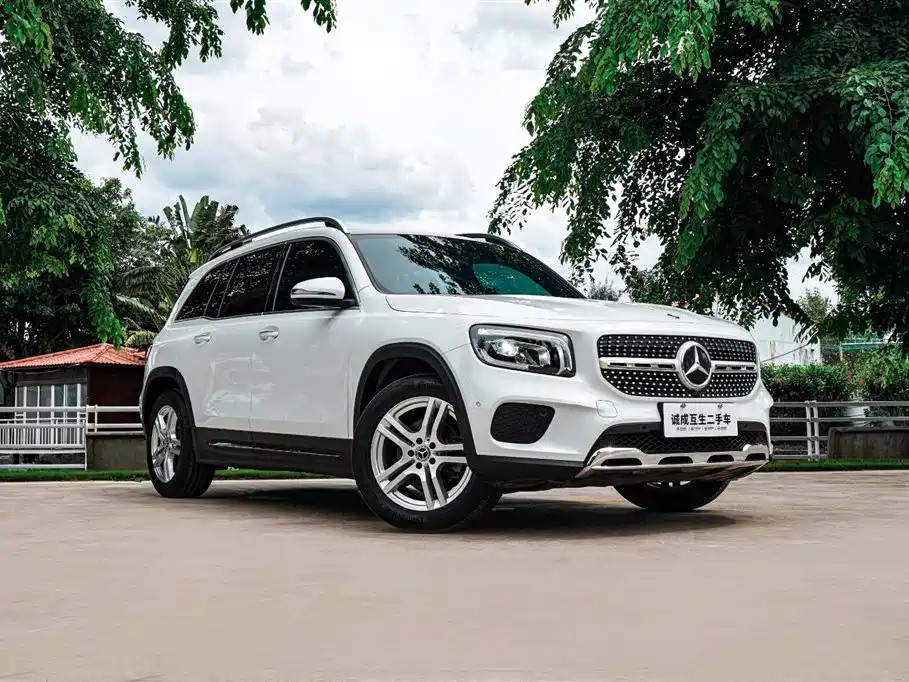 Mercedes-Benz GLB — фото 3