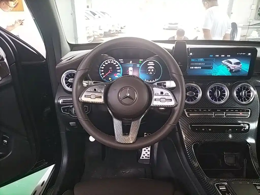 Mercedes-Benz GLC — фото 11