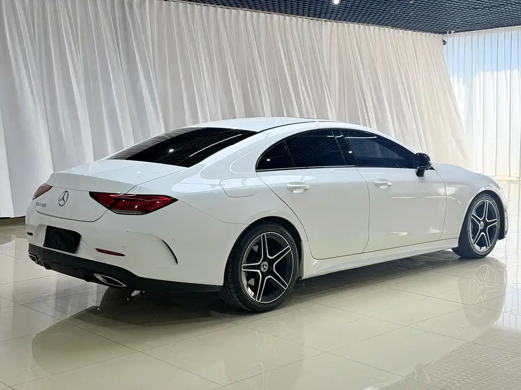 Mercedes-Benz CLS — фото 4