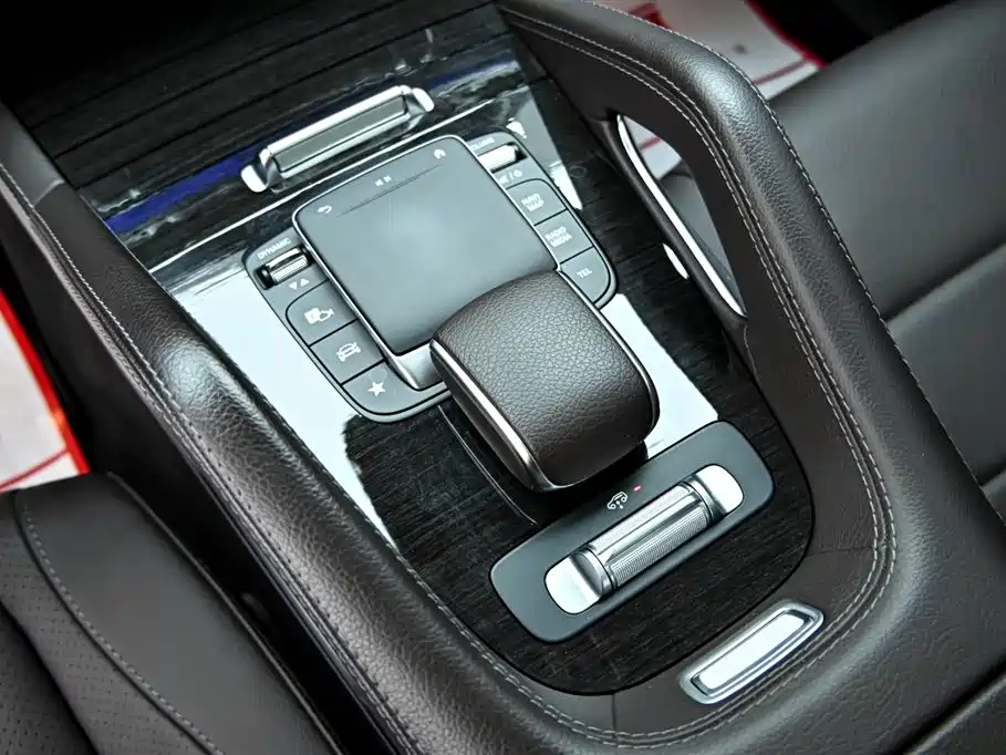 Mercedes-Benz GLS — фото 18