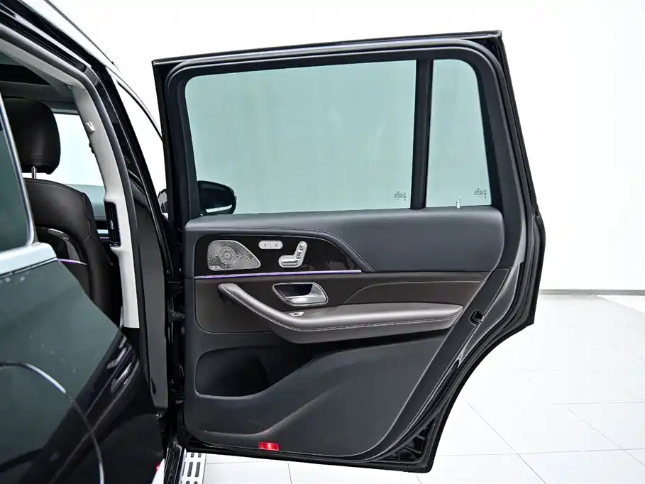 Mercedes-Benz GLS — фото 22