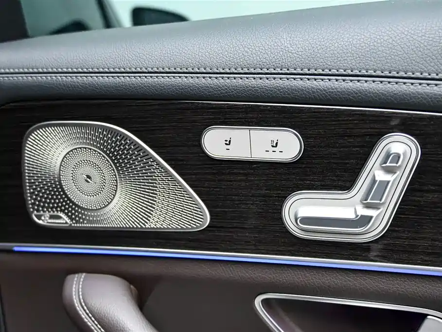 Mercedes-Benz GLS — фото 28