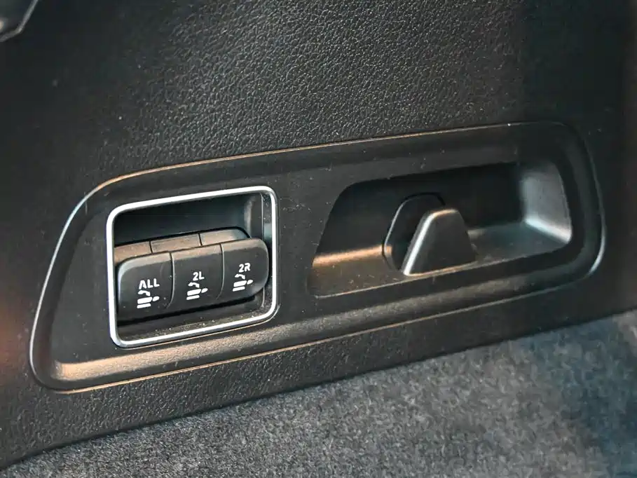 Mercedes-Benz GLS — фото 32