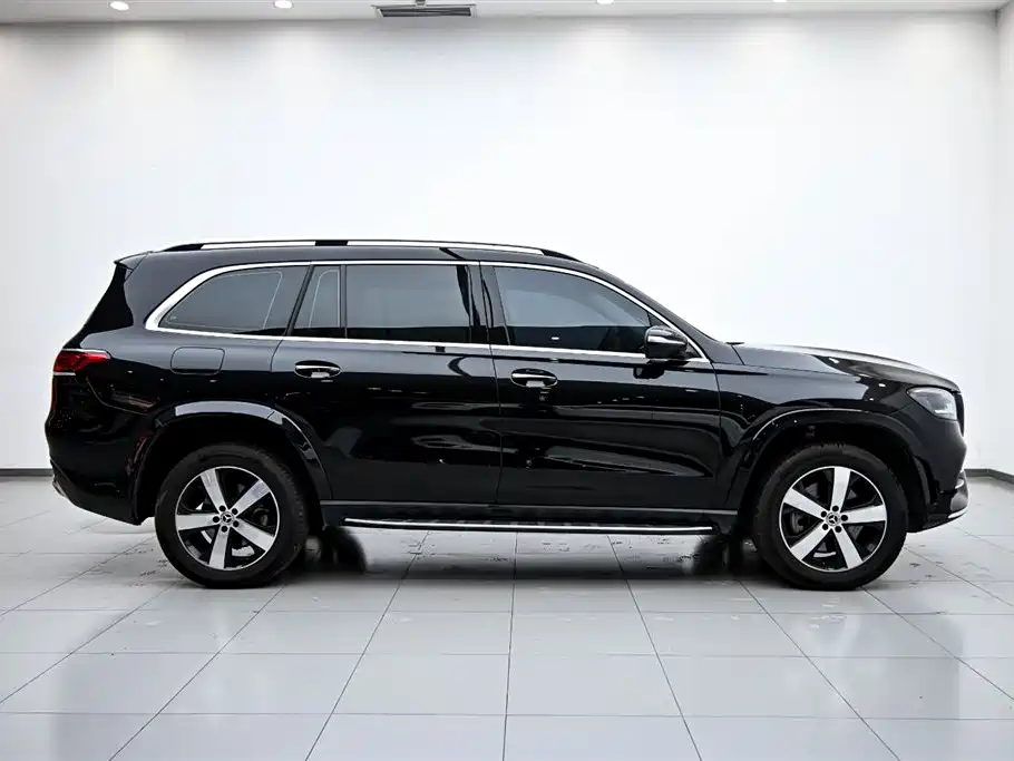 Mercedes-Benz GLS — фото 6