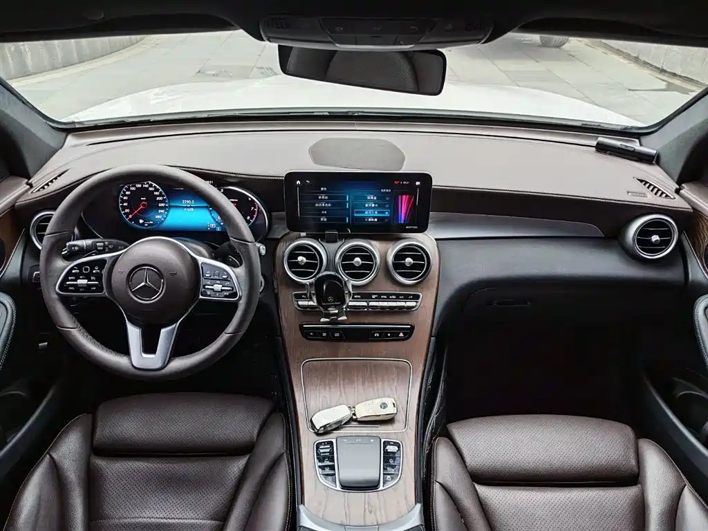 Mercedes-Benz GLC — фото 17
