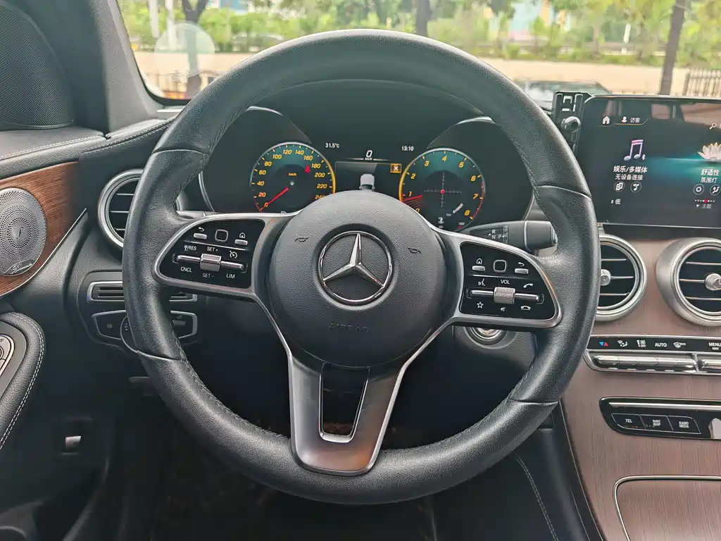 Mercedes-Benz GLC — фото 10