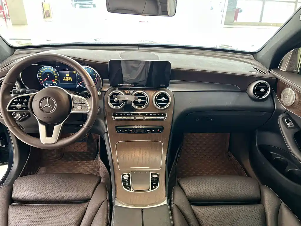 Mercedes-Benz GLC — фото 11