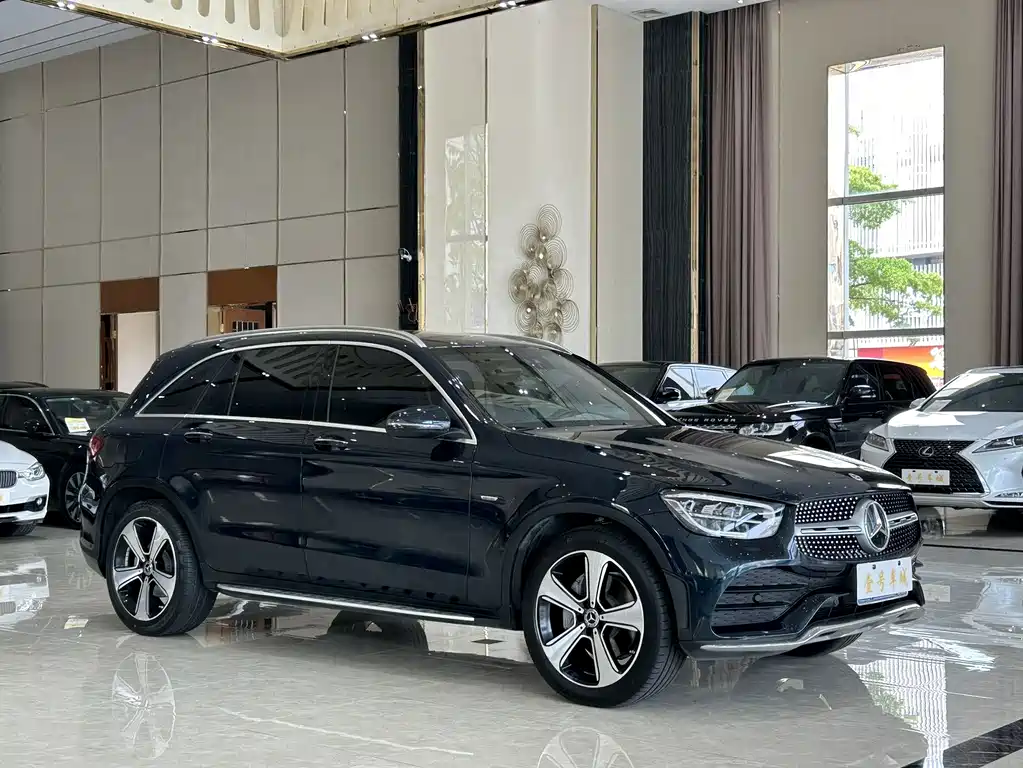 Mercedes-Benz GLC — фото 3