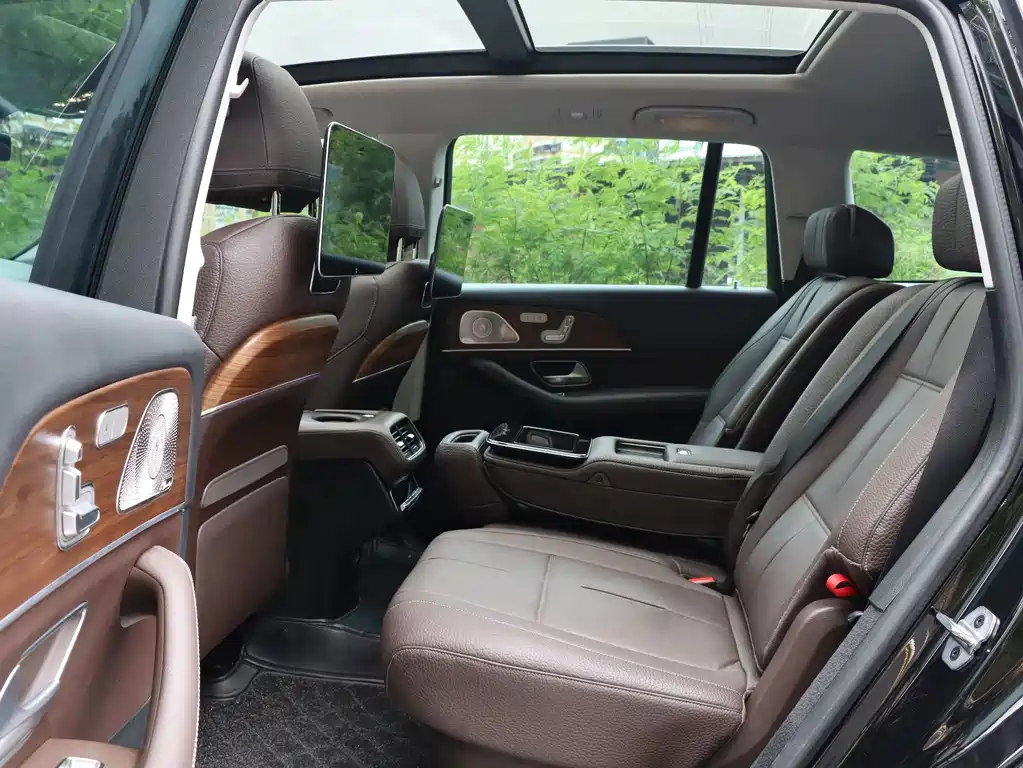 Mercedes-Benz GLS — фото 11