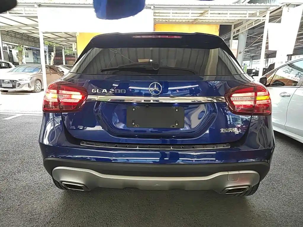 Mercedes-Benz GLA — фото 6