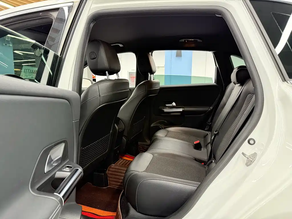 Mercedes-Benz B-Class — фото 16