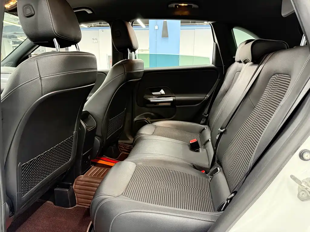 Mercedes-Benz B-Class — фото 17