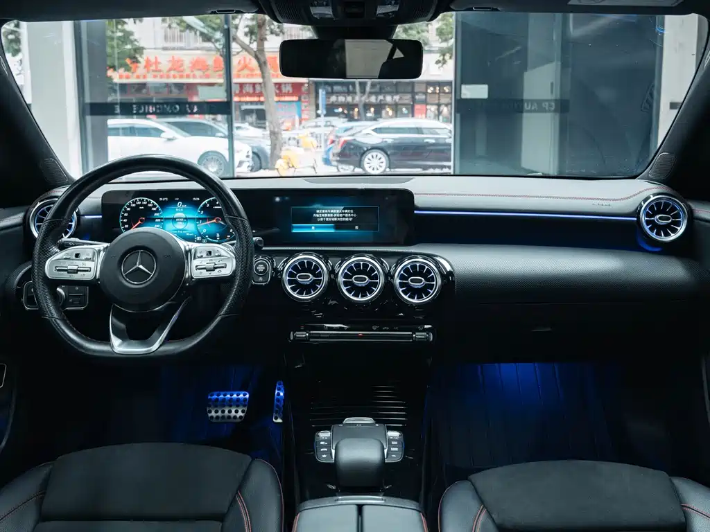 Mercedes-Benz CLA (Import) — фото 14