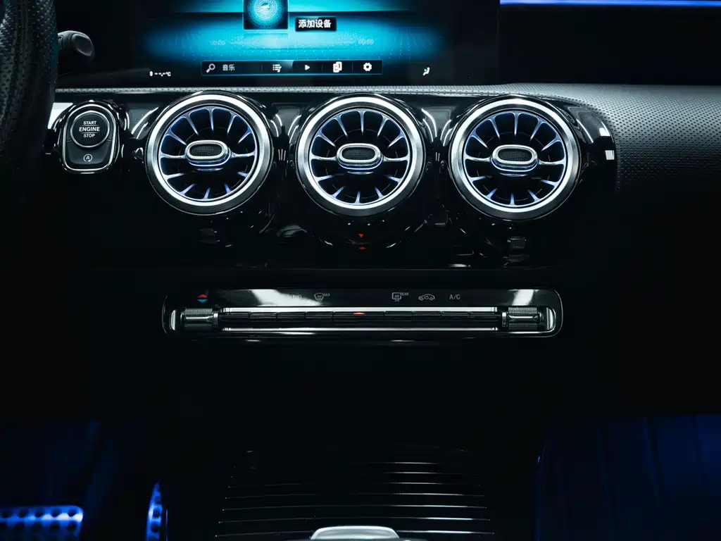 Mercedes-Benz CLA (Import) — фото 23
