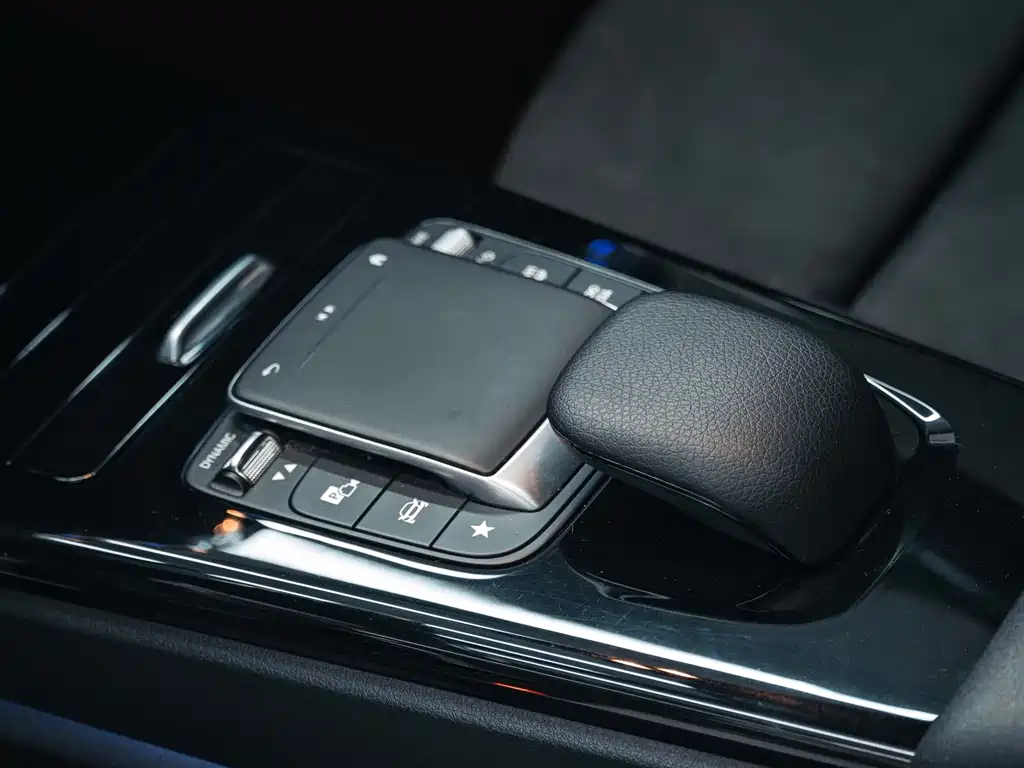 Mercedes-Benz CLA (Import) — фото 24