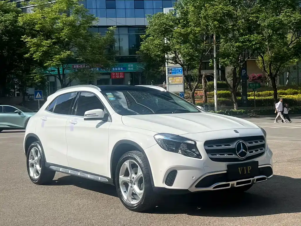 Mercedes-Benz GLA — фото 3