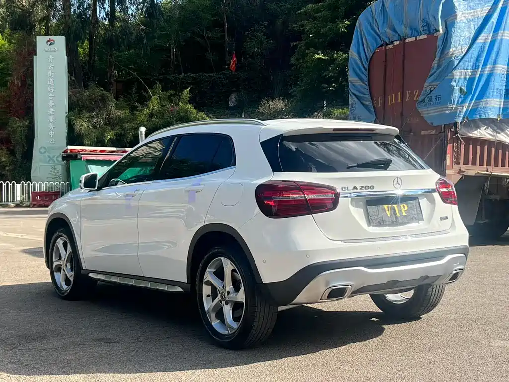Mercedes-Benz GLA — фото 7
