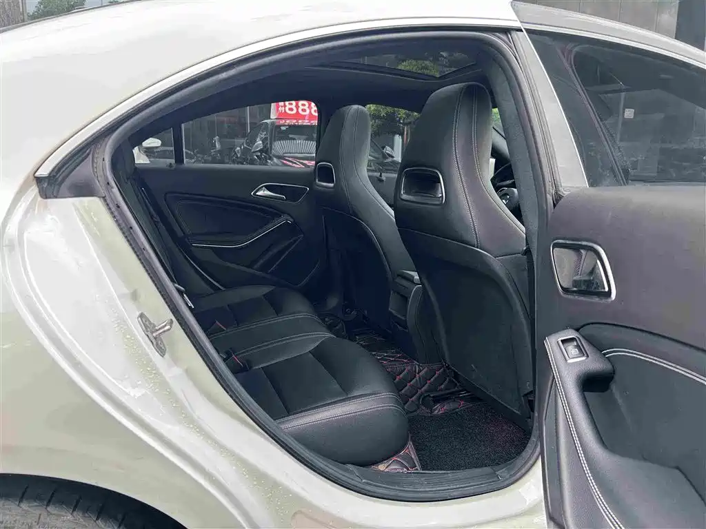 Mercedes-Benz CLA (Import) — фото 11