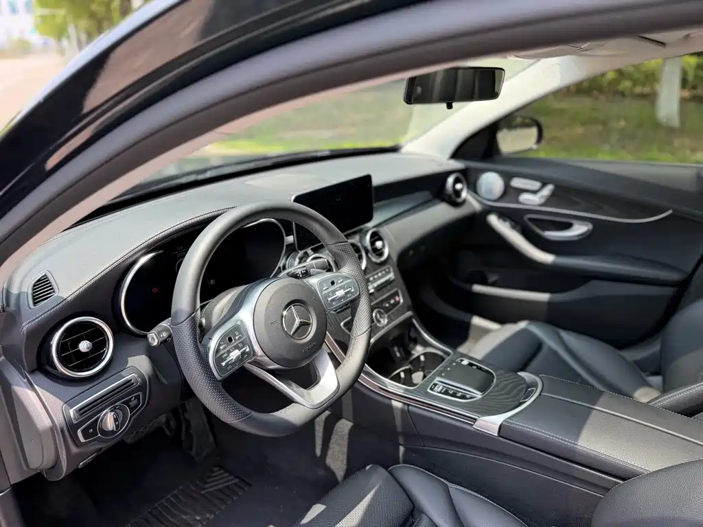 Mercedes-Benz C-Class — фото 10