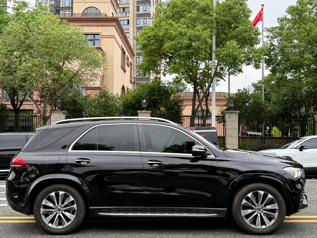 Mercedes-Benz GLE (Import) — фото 4