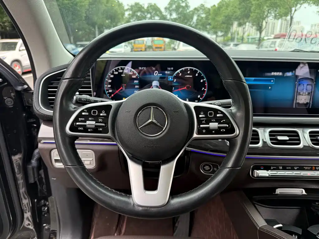 Mercedes-Benz GLE (Import) — фото 10