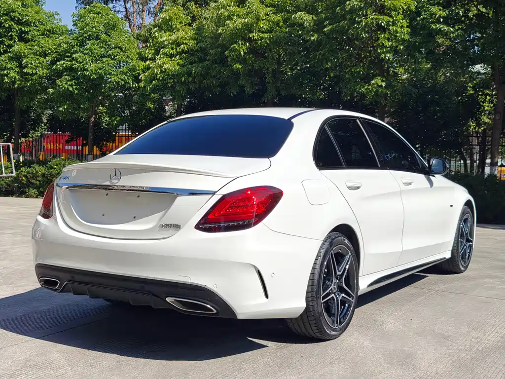 Mercedes-Benz C-Class — фото 15