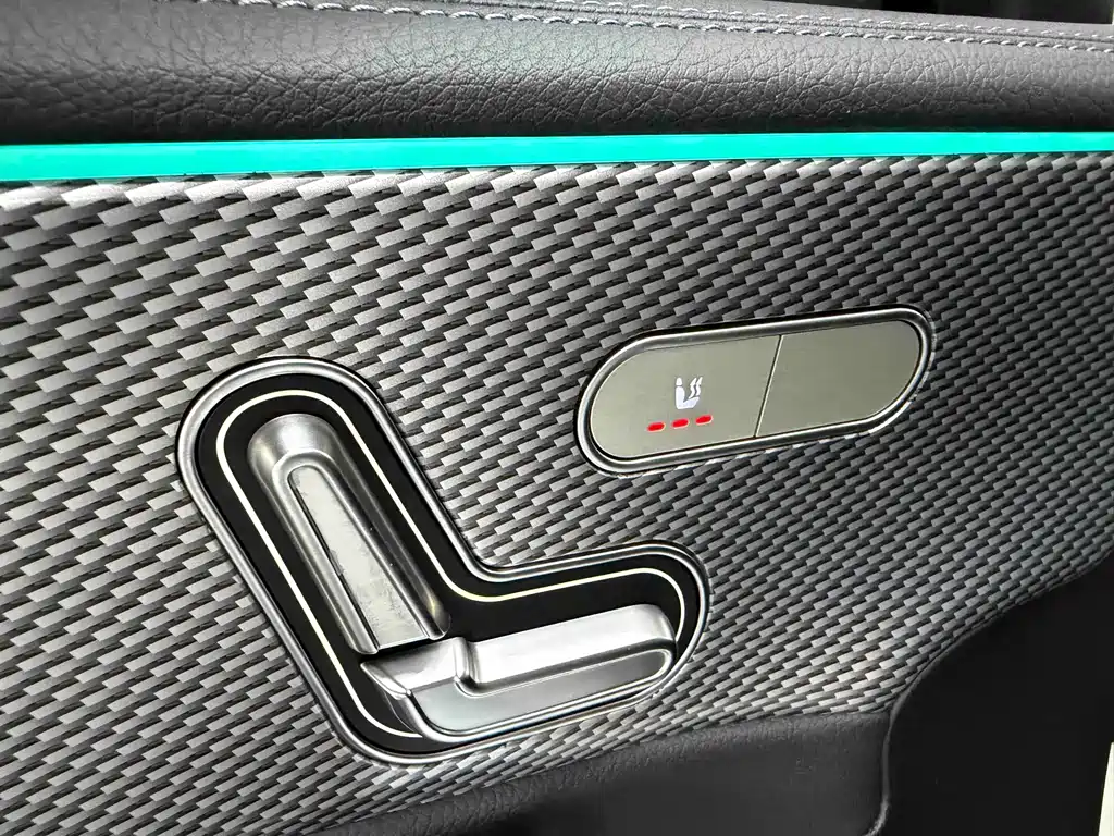Mercedes-Benz A-Class — фото 10