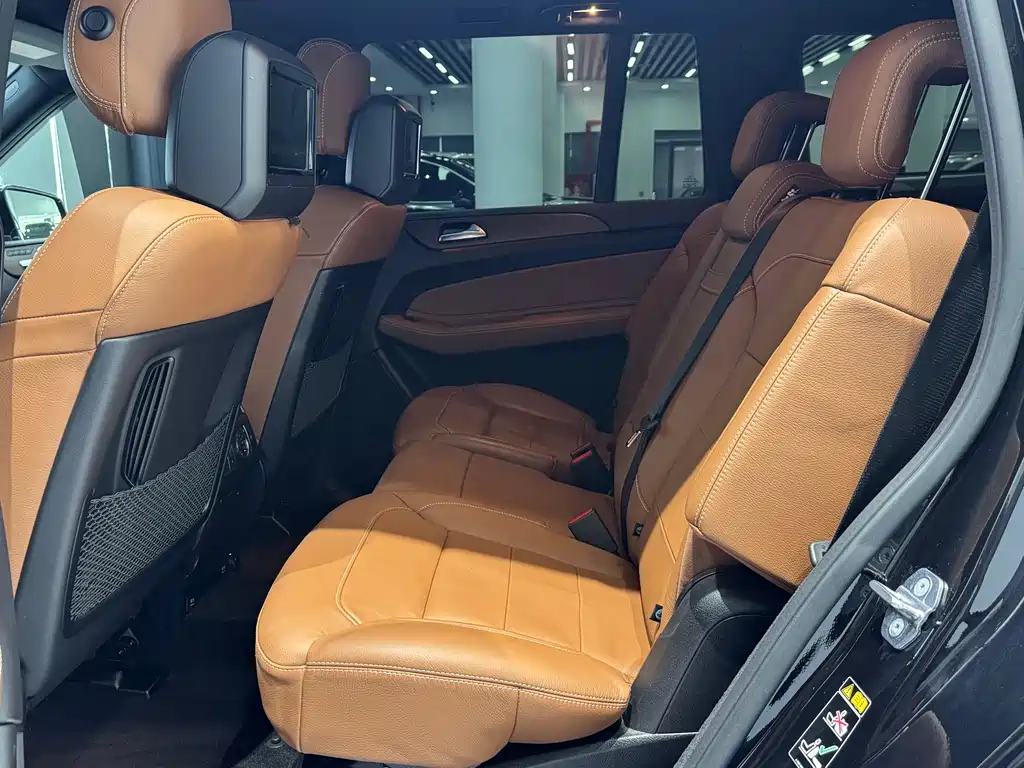 Mercedes-Benz GLS — фото 9