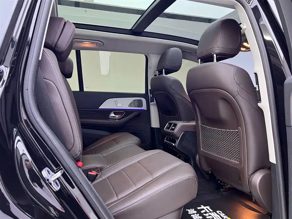 Mercedes-Benz GLS — фото 21