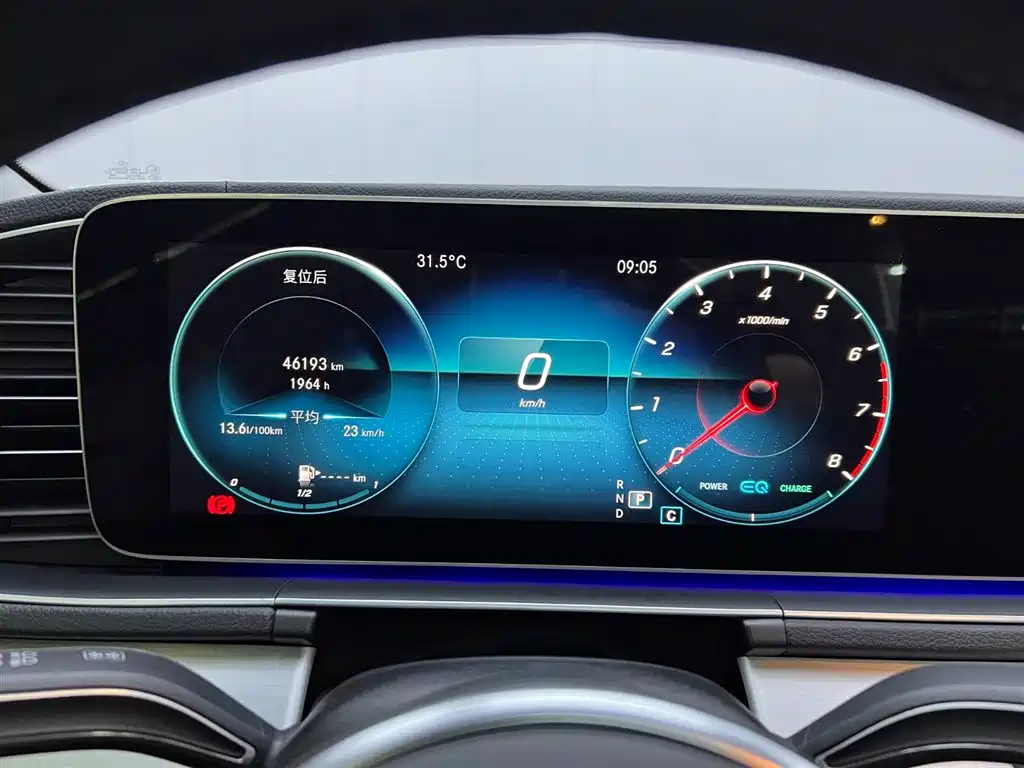 Mercedes-Benz GLS — фото 24