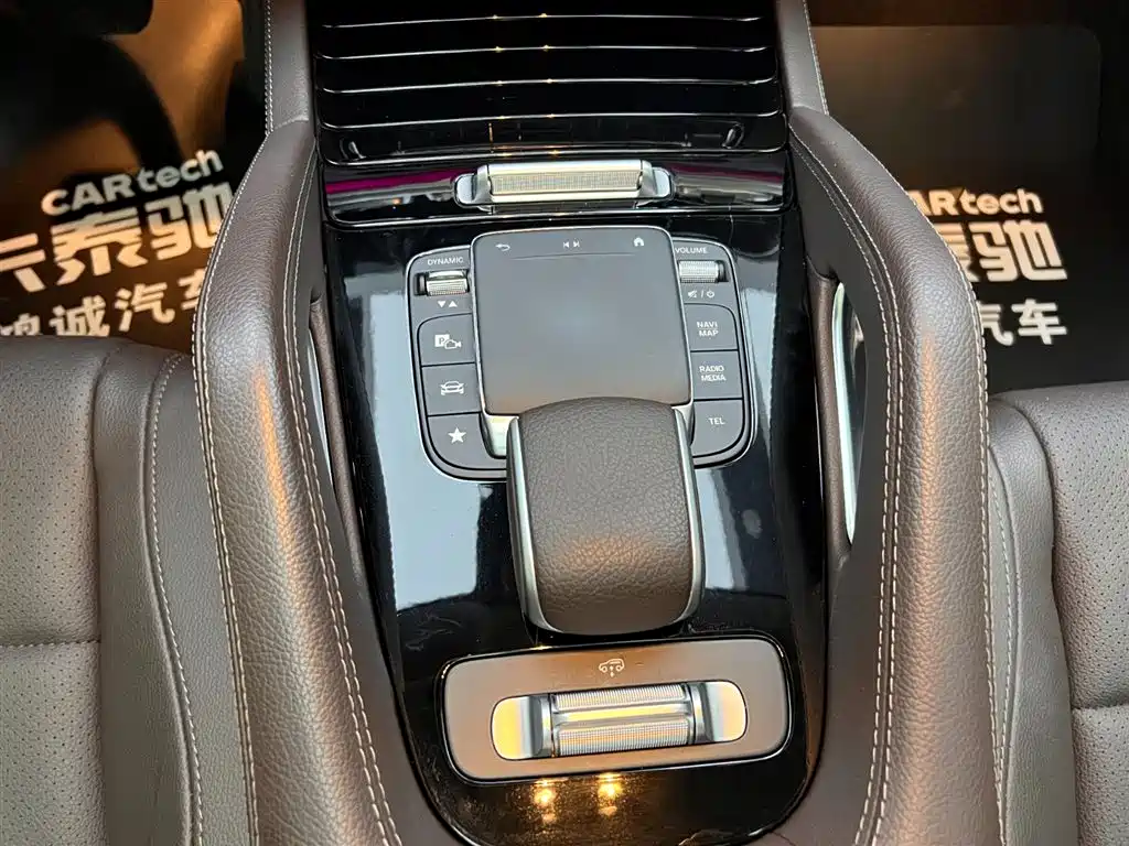 Mercedes-Benz GLS — фото 27