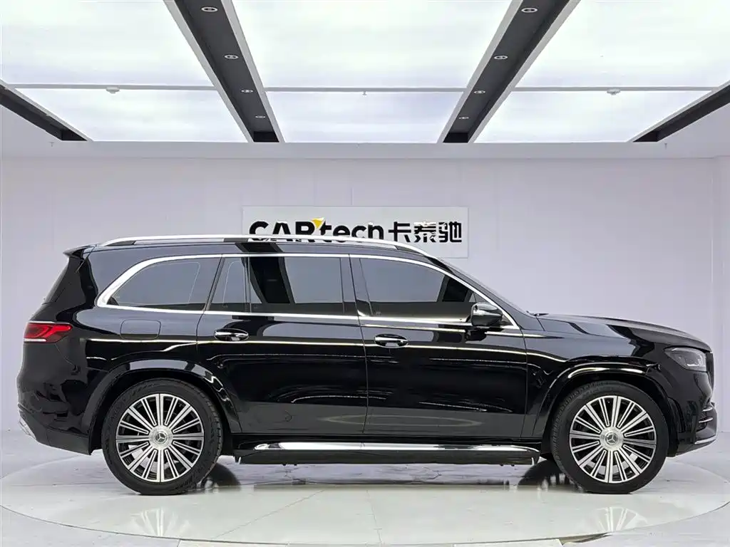 Mercedes-Benz GLS — фото 6