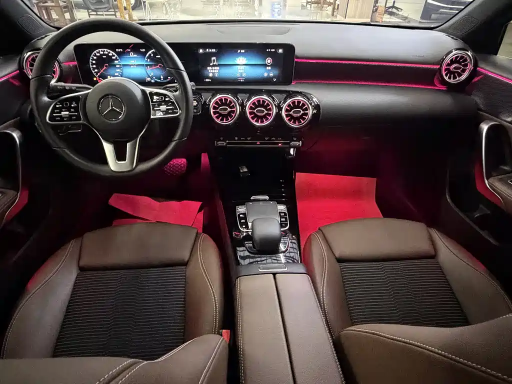 Mercedes-Benz A-Class (Import) — фото 9