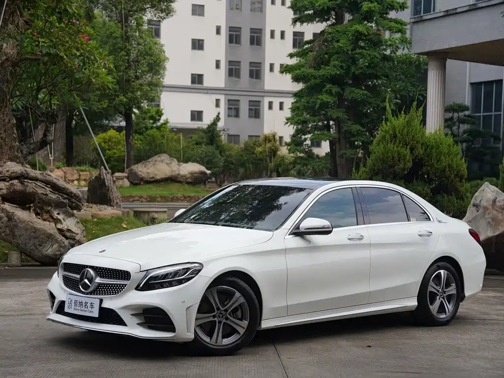 Mercedes-Benz C-Class — фото 2