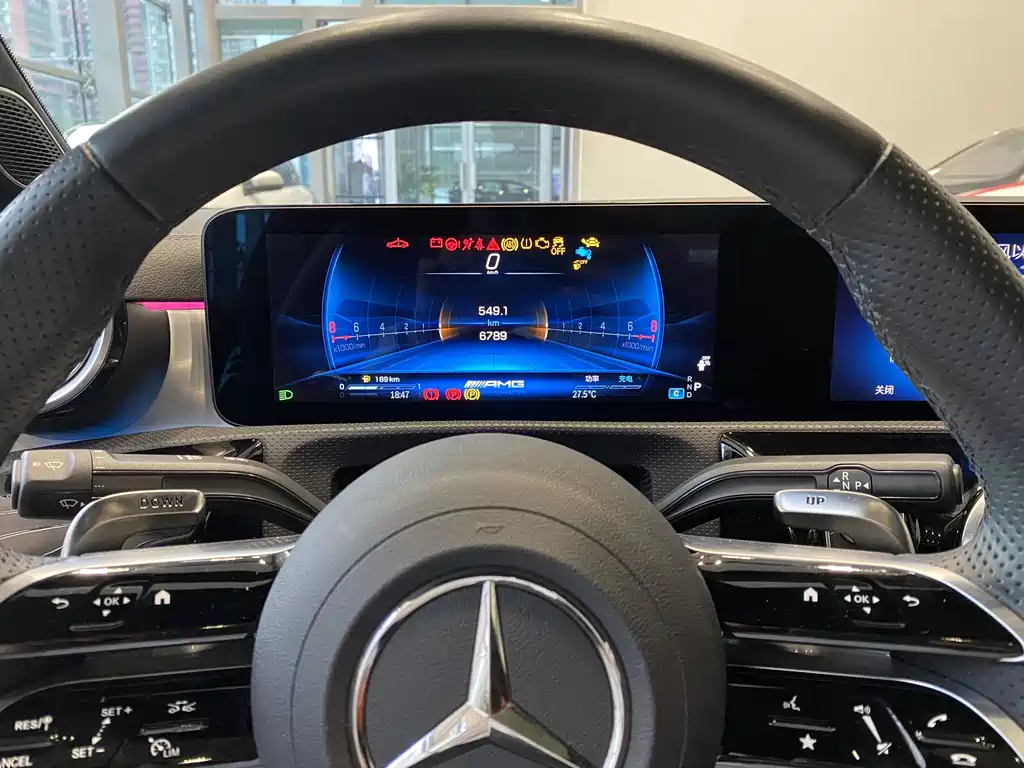 Mercedes-Benz CLA AMG — фото 6