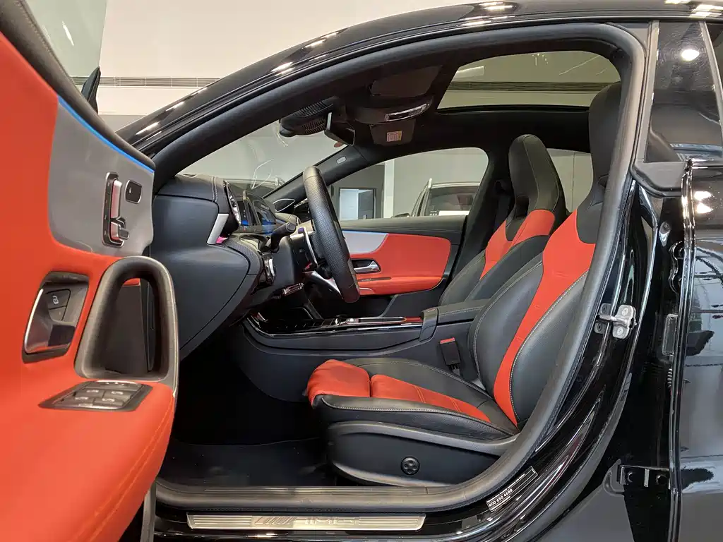 Mercedes-Benz CLA AMG — фото 8
