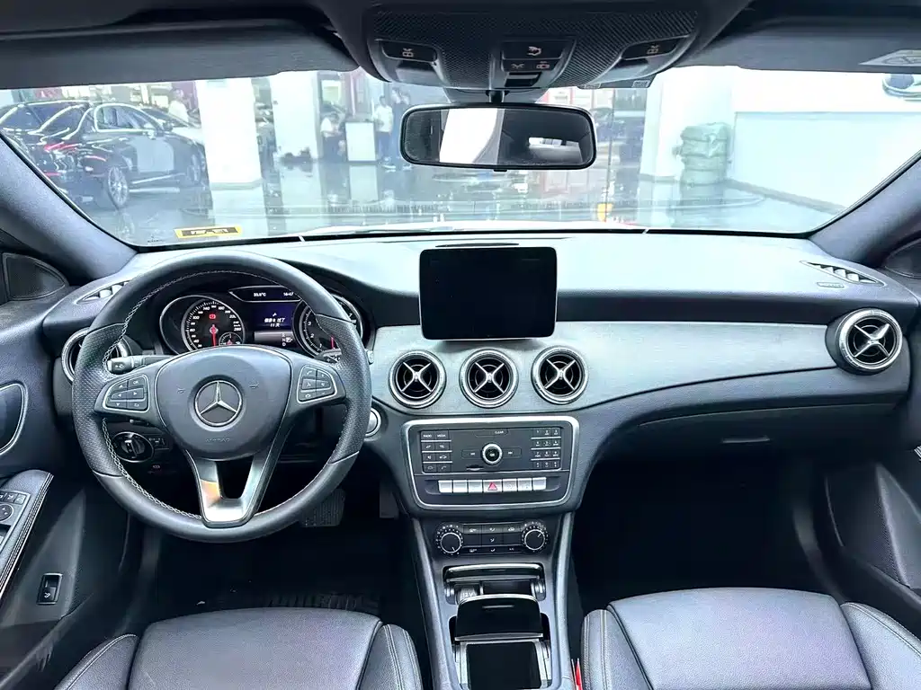 Mercedes-Benz CLA (Import) — фото 7