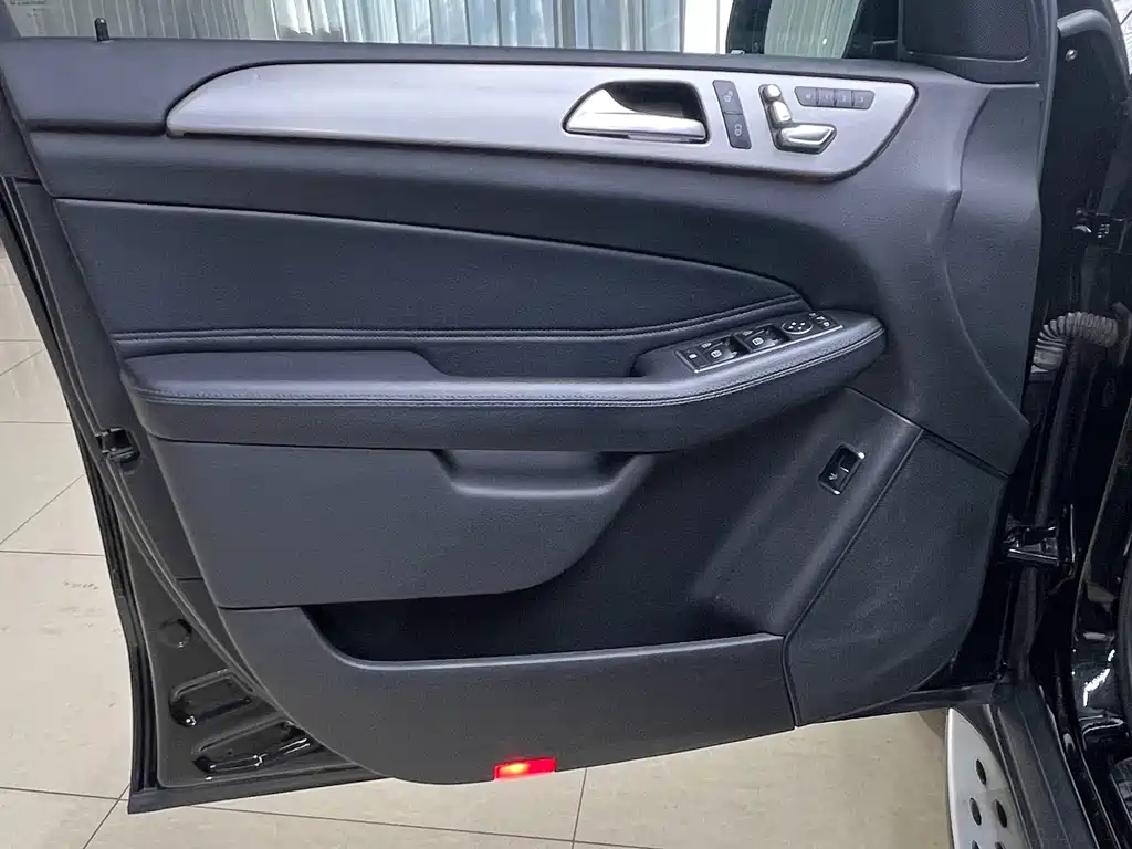 Mercedes-Benz GLE AMG — фото 8