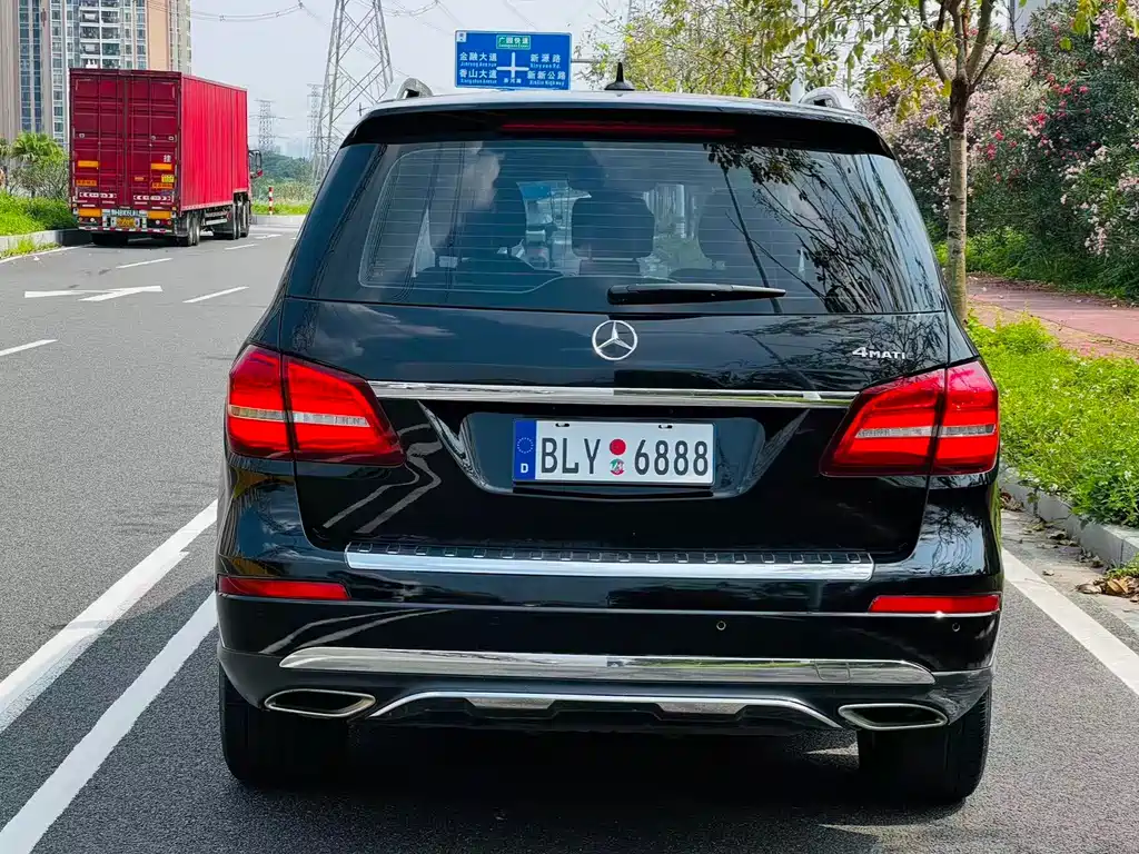 Mercedes-Benz GLS — фото 4
